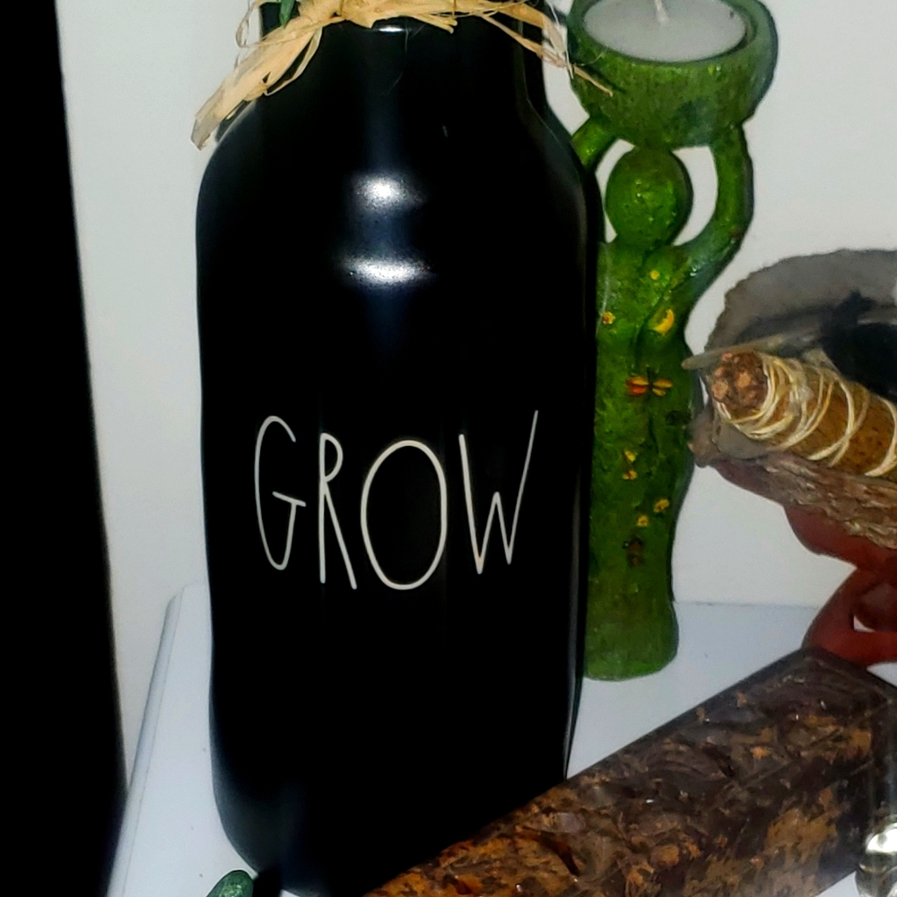 Grow Ceramic vase